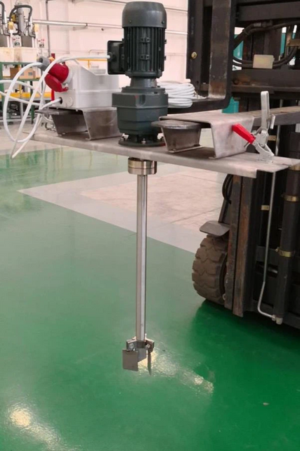 Змішувач для мініатюрного змішувача IBC tank